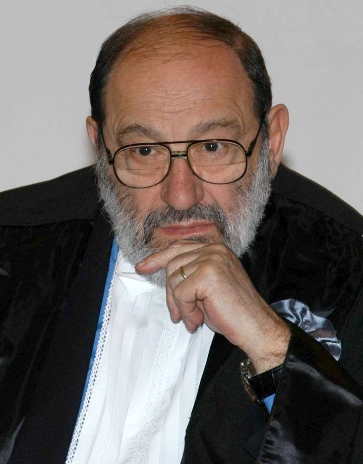 HILLERØD - Rosens navn og dens forfatter Umberto Eco