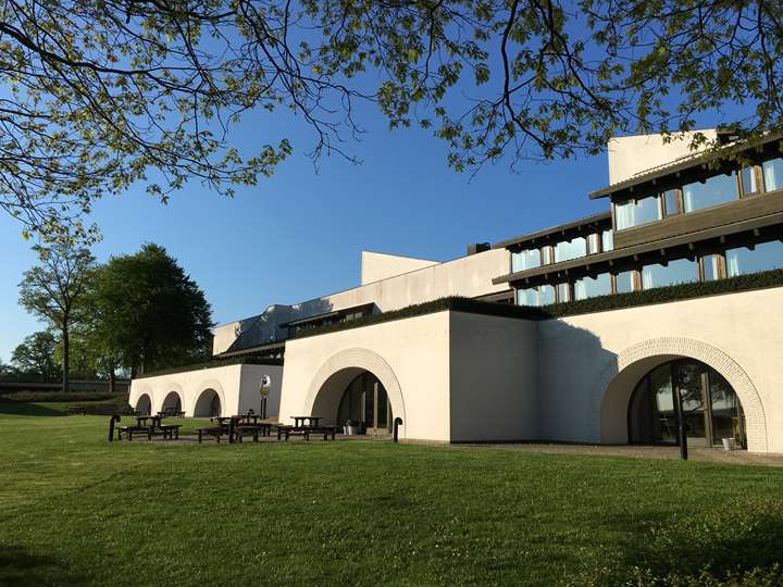 Kunst, arkitektur og natur på Konventum (A)