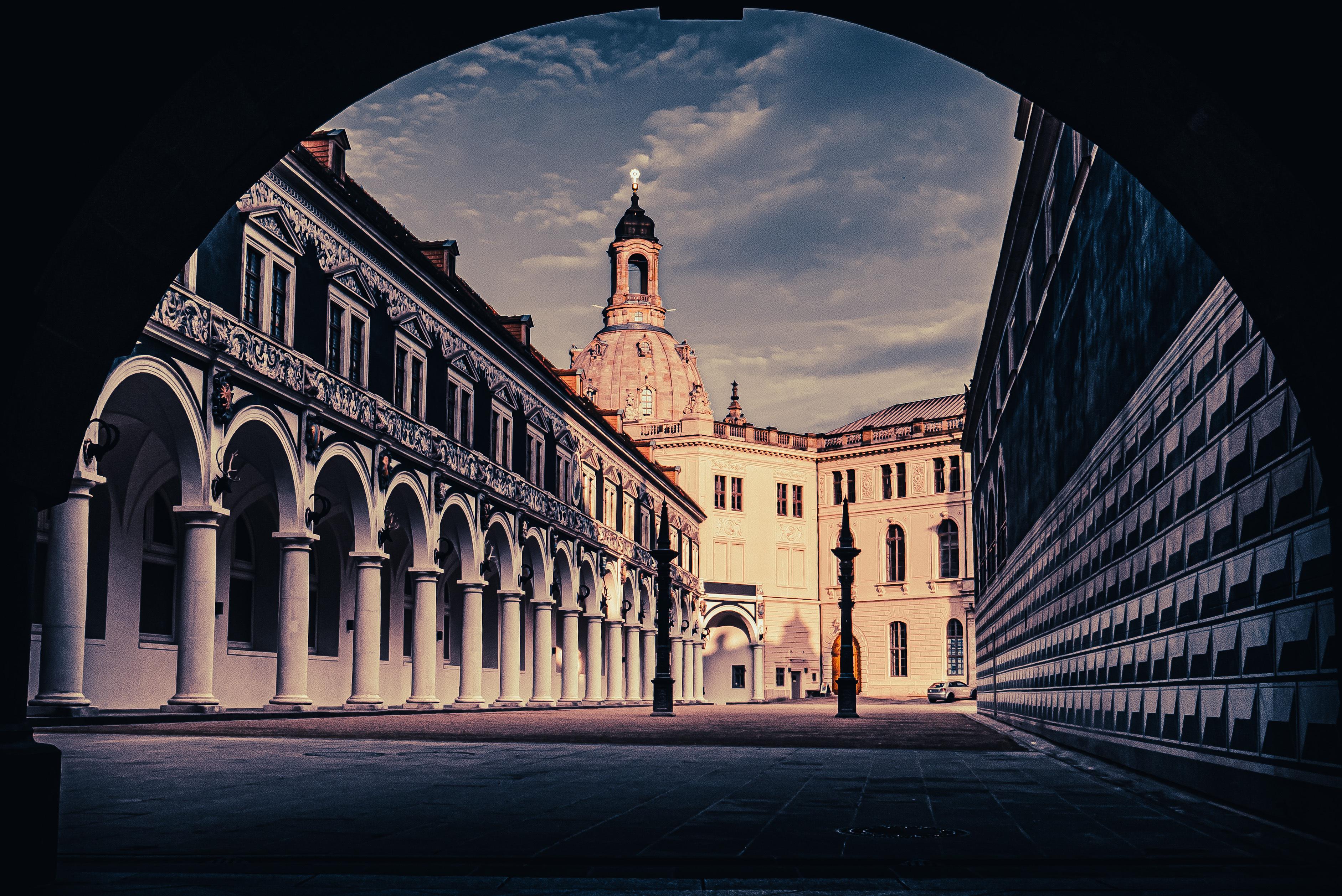 Krigens spor i Dresden