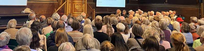 Vi åbner for tilmelding til efterårets forelæsninger d. 2. juni kl. 10 online (kl. 12-15 i sekretariatet)