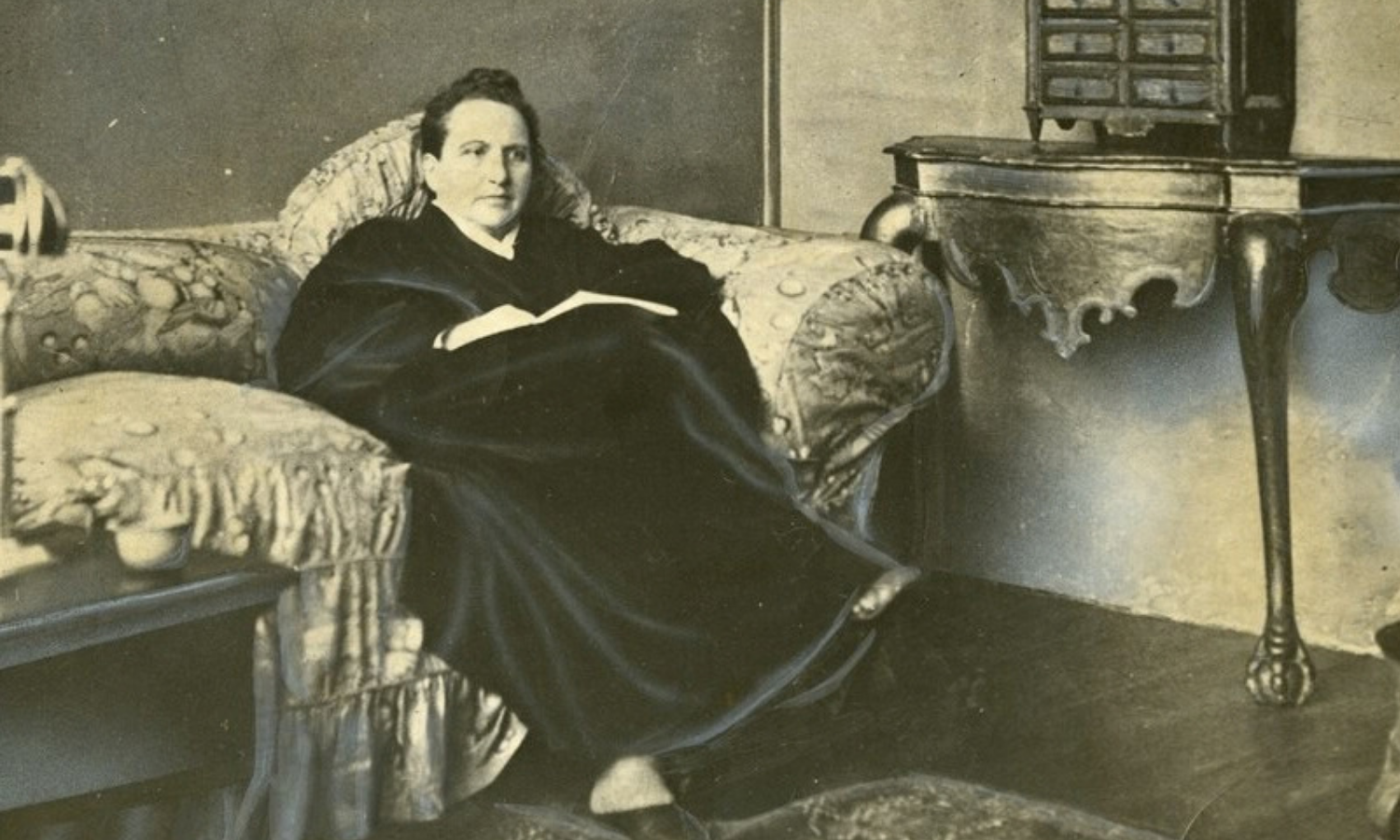 Gertrude Stein (B) 