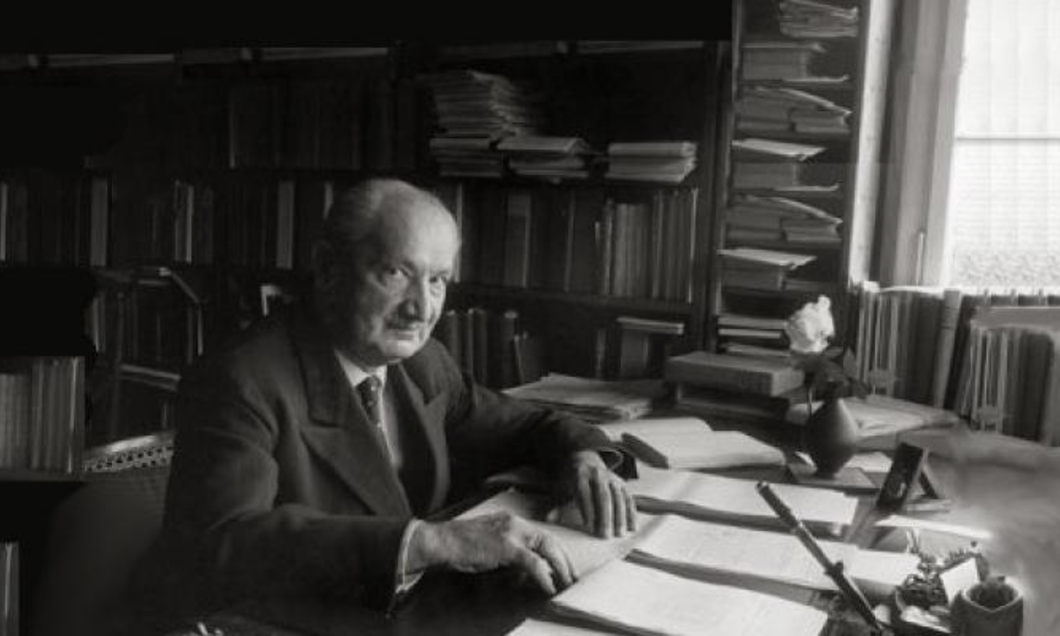 Martin Heideggers **Væren og tid** - 100 år efter
