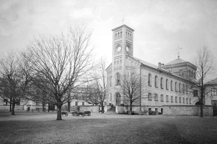 FREDERIKSSUND - Sct. Hans Hospital - Psykiatriens historie